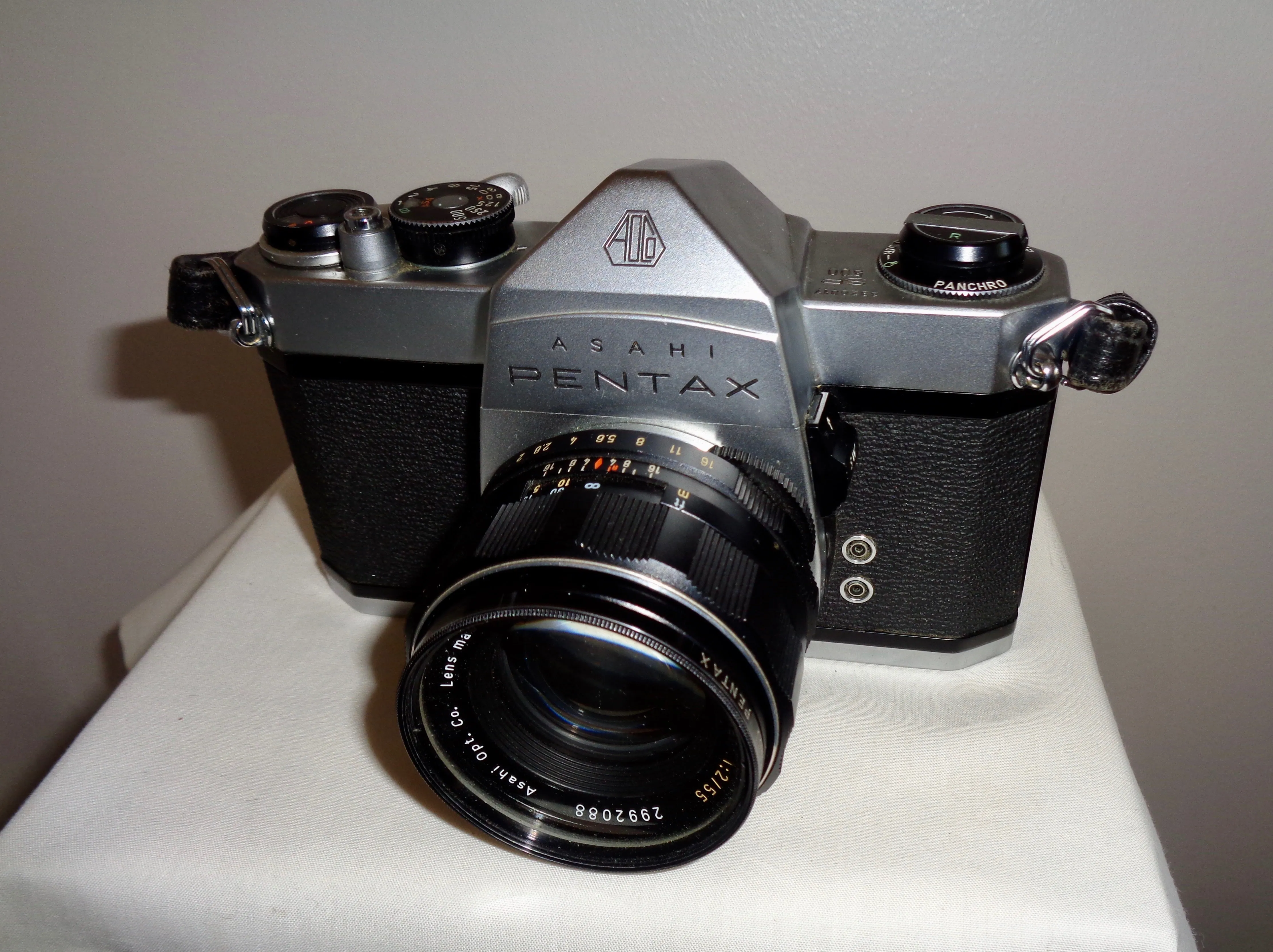 Pentax Asahi SP500 35mm SLR Camera With 55mm f2 Takumar Lens