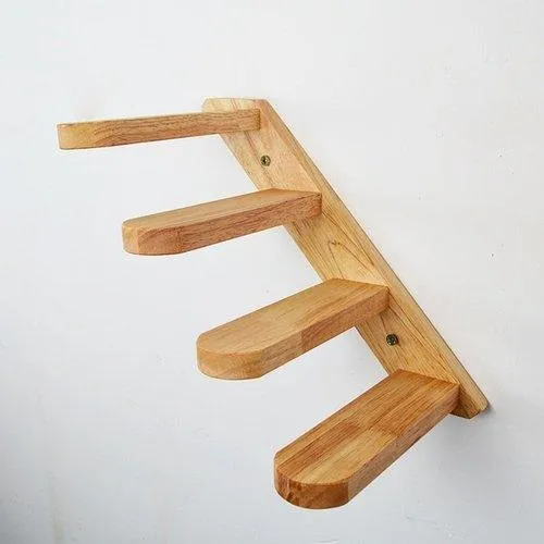 Wall-mounted Cat Climbing Wooden Stairs